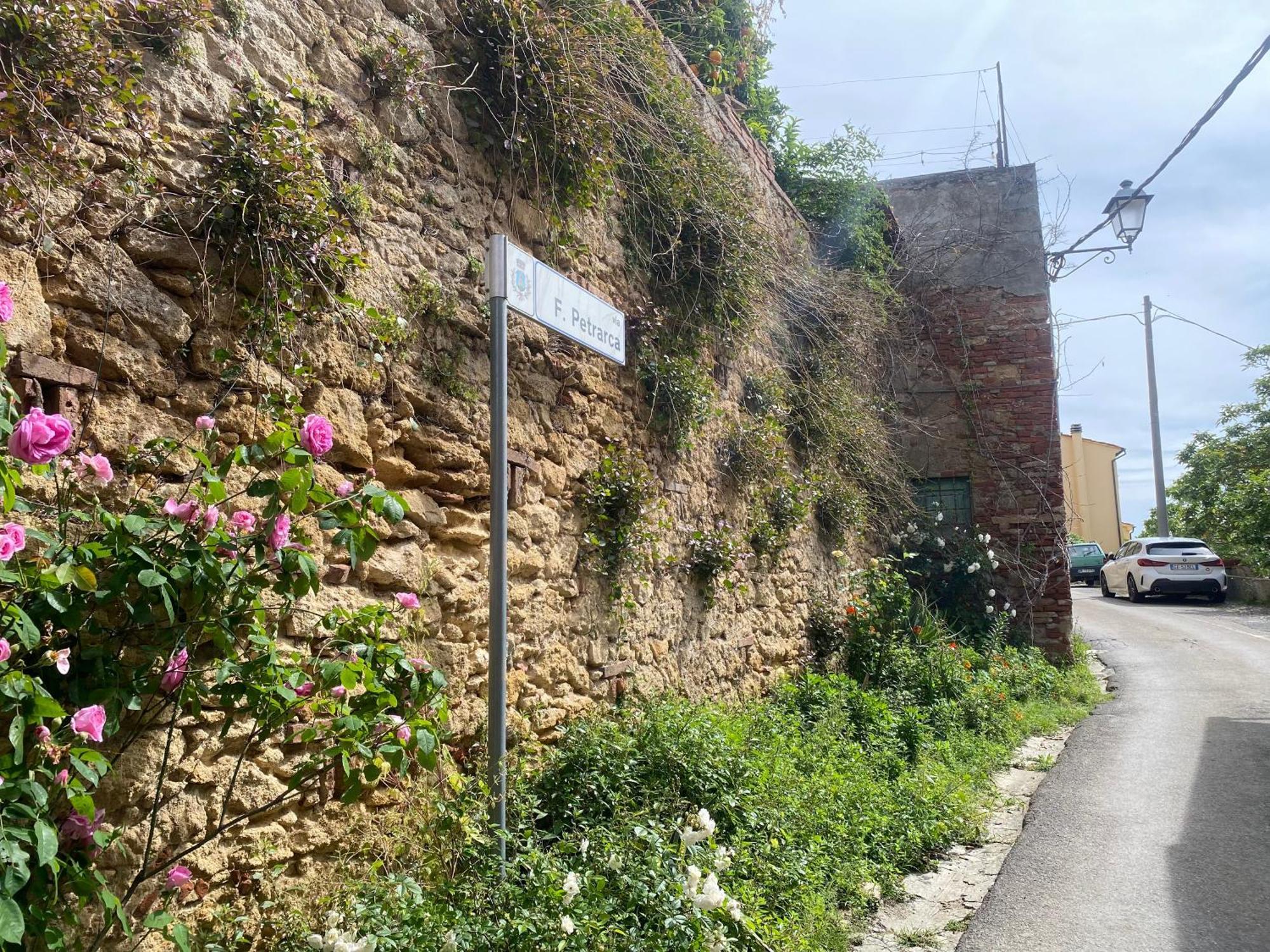 La Petite Maison Usigliano Exterior foto